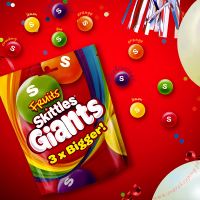 Skittles Giants Chewy Fruit Sweets Pouch, Vegan Sweets - 141g